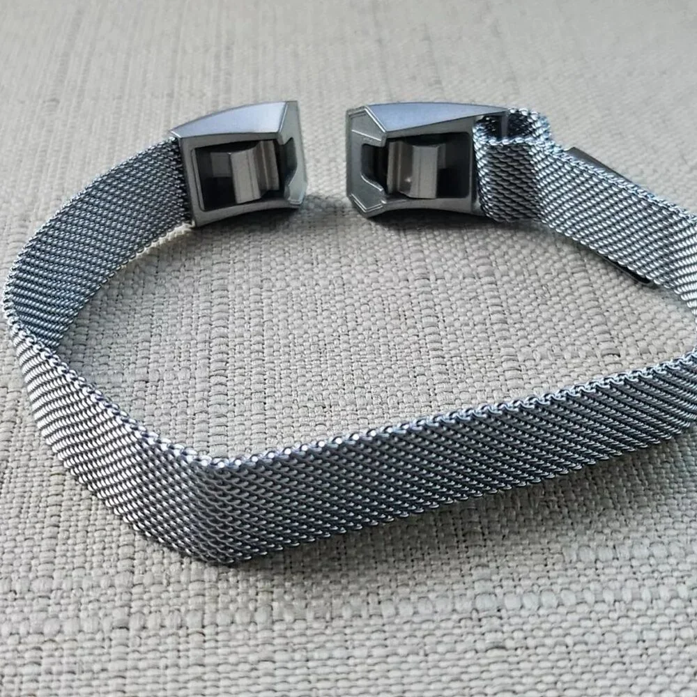Replacement Band for Fitfit ALTA HR Silver Tone Mesh Metal Strap Size adjustable